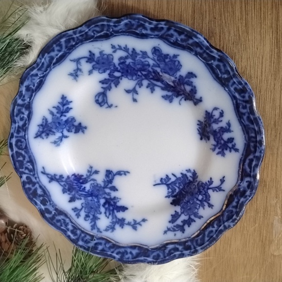 . Stanley Pottery Co 'Touraine' Flow Blue Plate - Bread & Butter 6.5" Side Plate - Picture 2 of 8